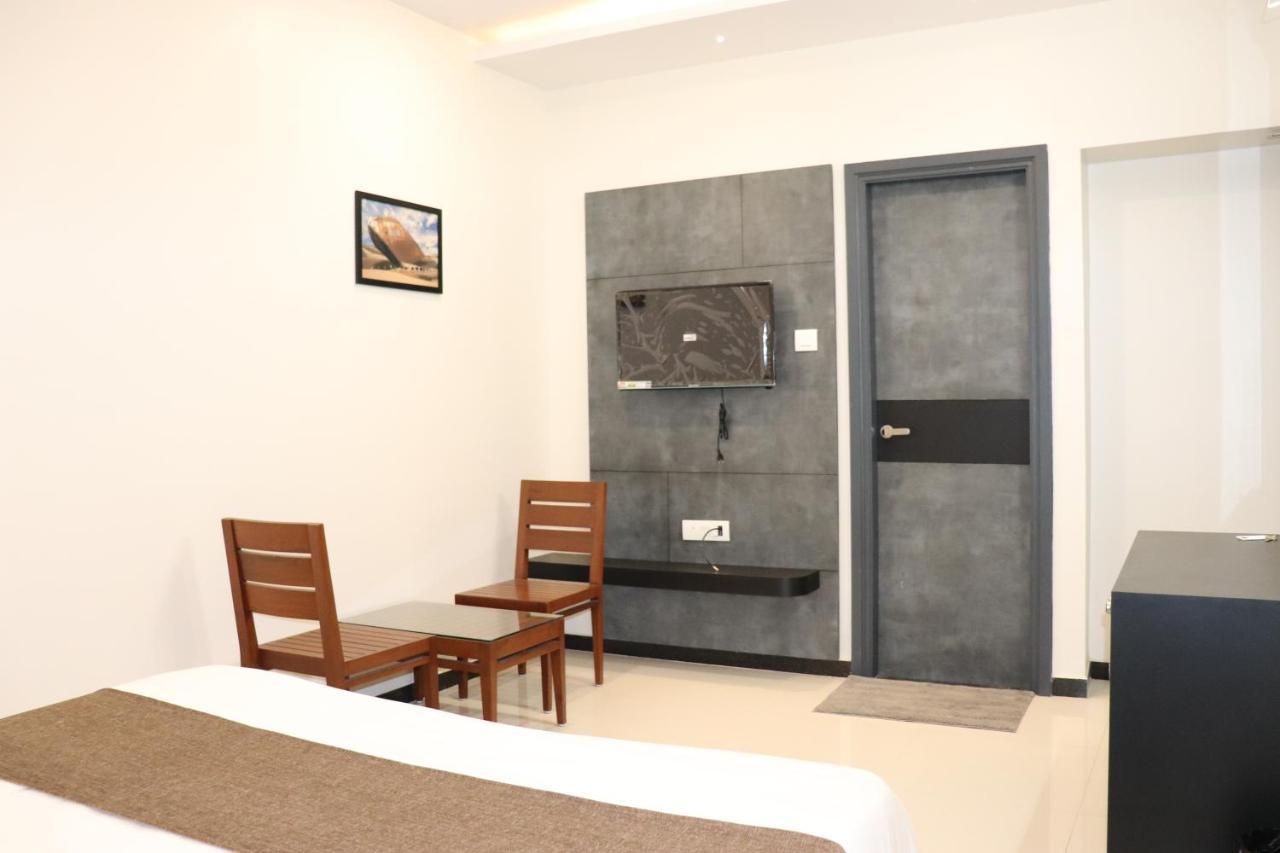 Hotel City Point Phalodi  외부 사진
